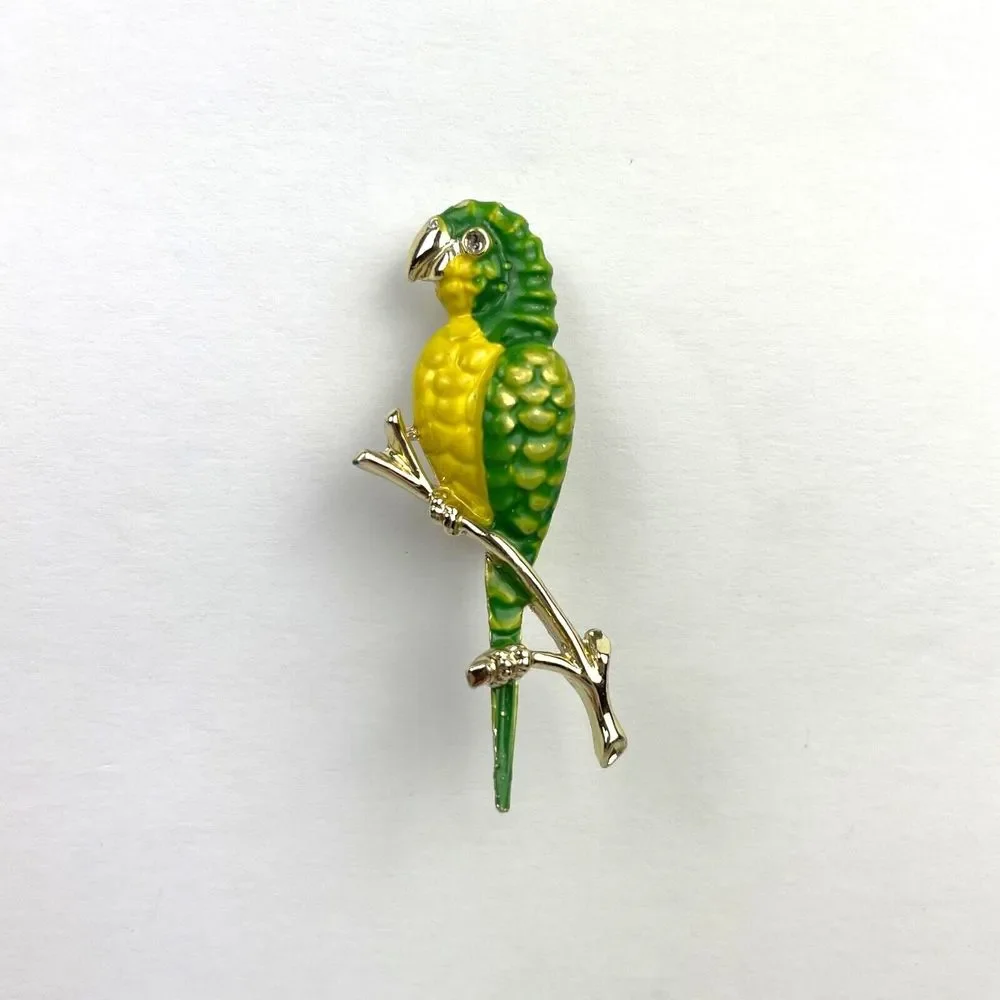 Vintage Parrot‎ Macaw Brooch Pin Green Yellow Enamel & Gold Tone Costume Jewelry